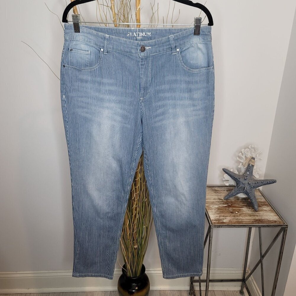 Chico's Platinum Jeans Womens 1.5 (10)